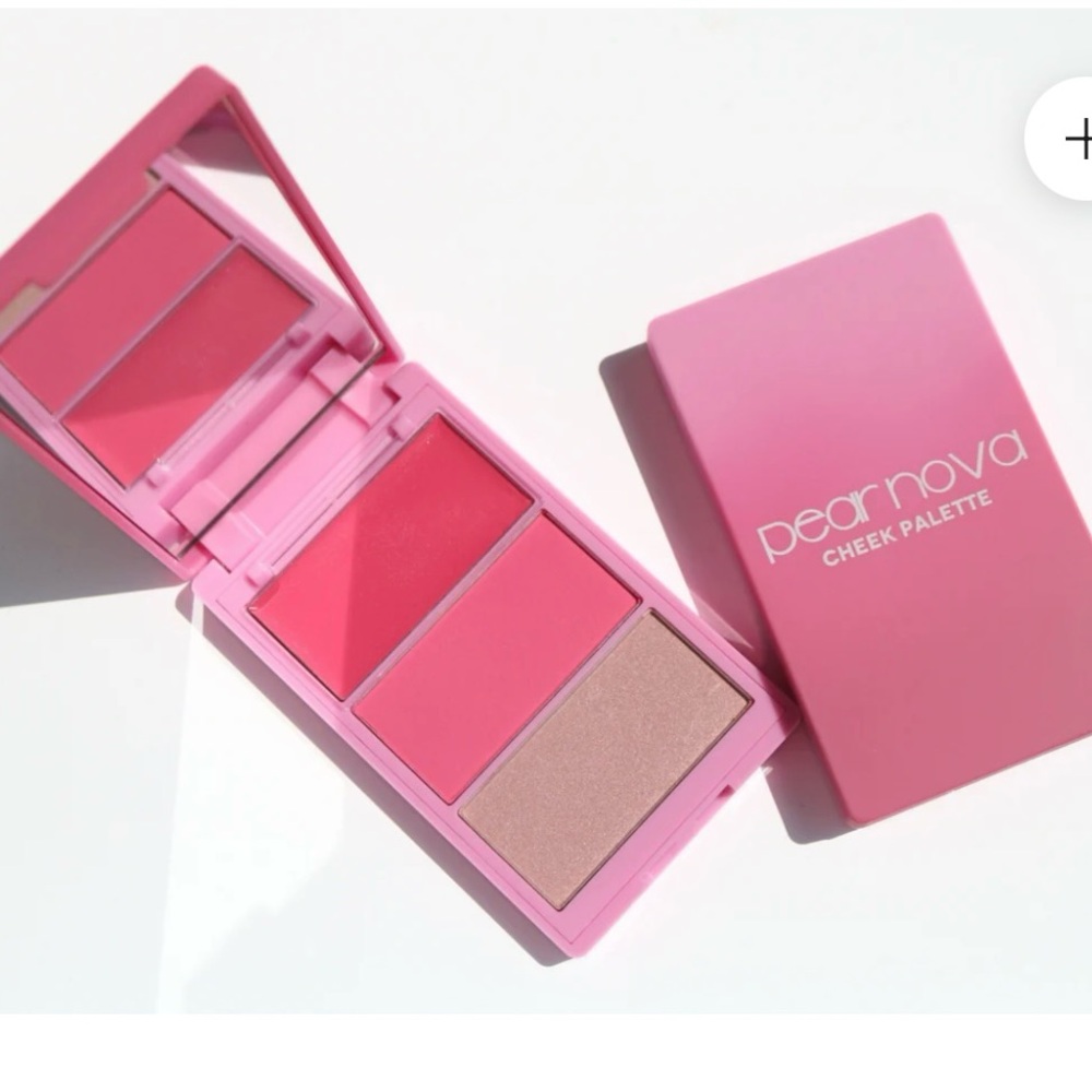 Pear Nova Cheek Palette - Vibrant Pink and Soft Tan